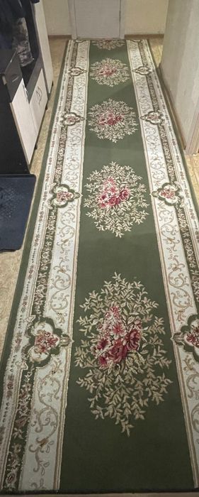 Продаются ковры для гостинной+для прихожей