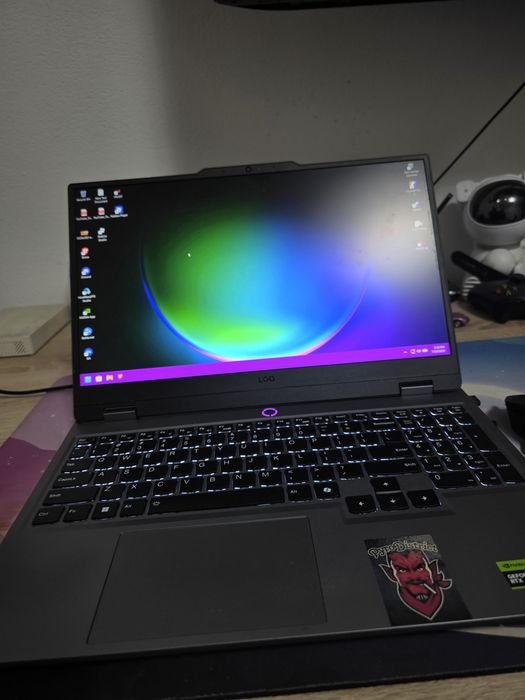 Laptop Gaming Lenovo LOQ 15ARP9