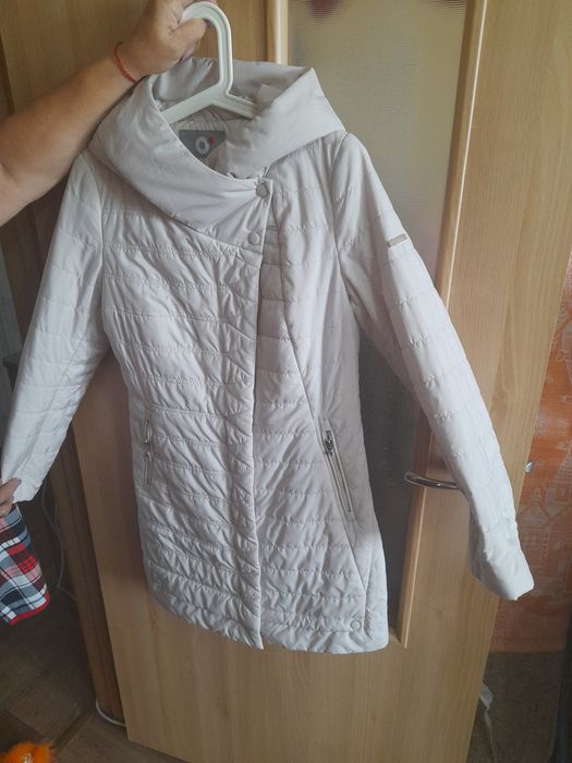 Продам женскую курточка
