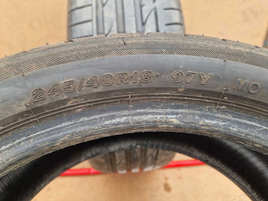 2 Bridgestone R18 245/40 Летни гуми  DOT0723
