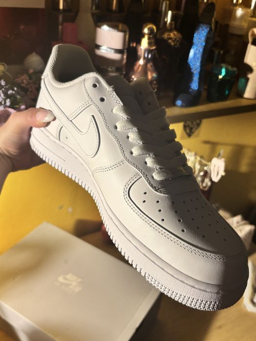 NIKE Air Force 1
