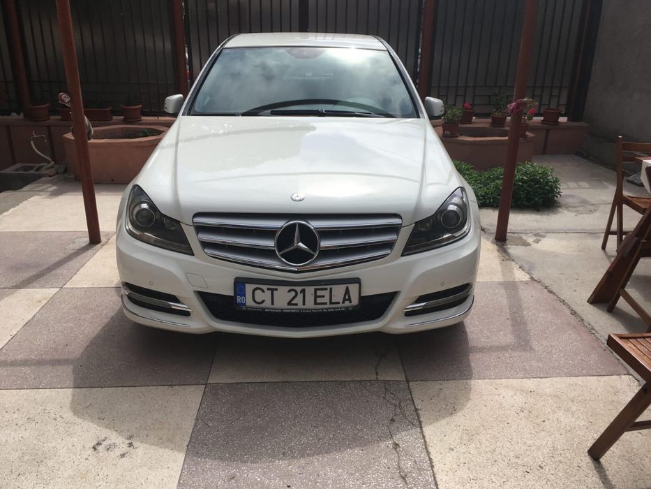 Vănd Mercedes C class cdi 220 2011 Facelift km142000 reali