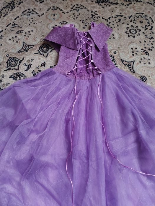 продам платье  .