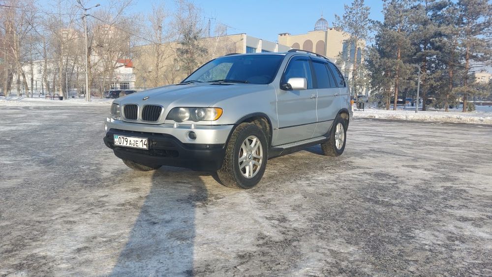 Продам БМВ е53. В отличном состоянии.