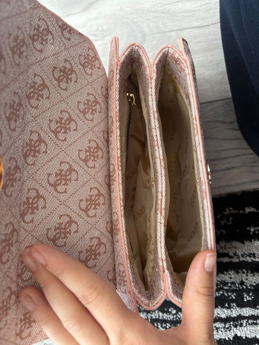 Geanta noua guess