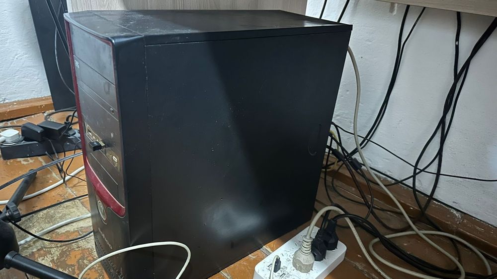 Компьютер продам срочно