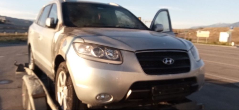 Продава се само на части Hyundai Santa Fe 2.2 crdi