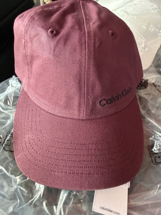 Шапка  бейзболна Calvin Klein