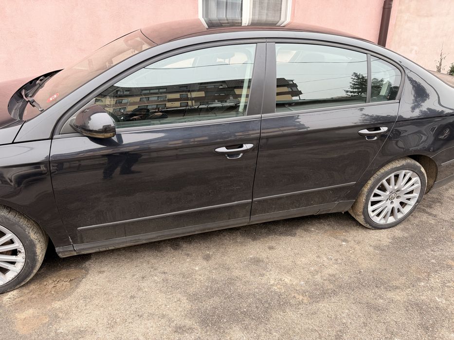 Dezmembrez dezmembrari vw passat b6 motor 1.6 CAYC 105 cai injectie