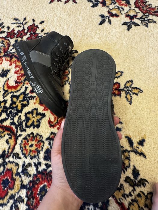 Продам детские сапоги