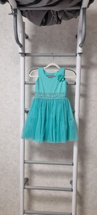 Продам детское праздничное платье