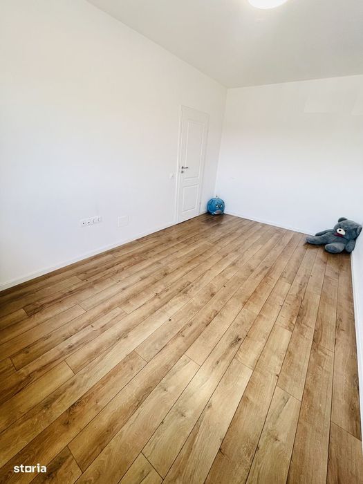 Apartament 2 camere decomandat, loc de parcare, pod pentru depozitare