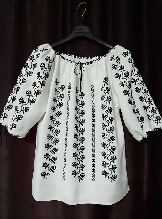 Ie / bluză tradițională