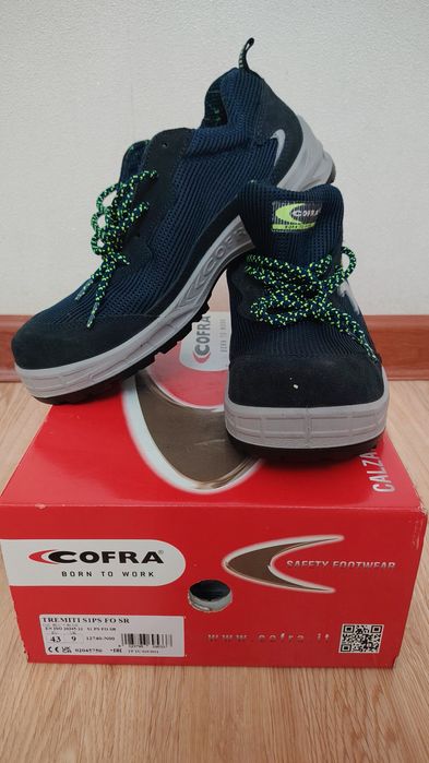 Продается спец.обувь