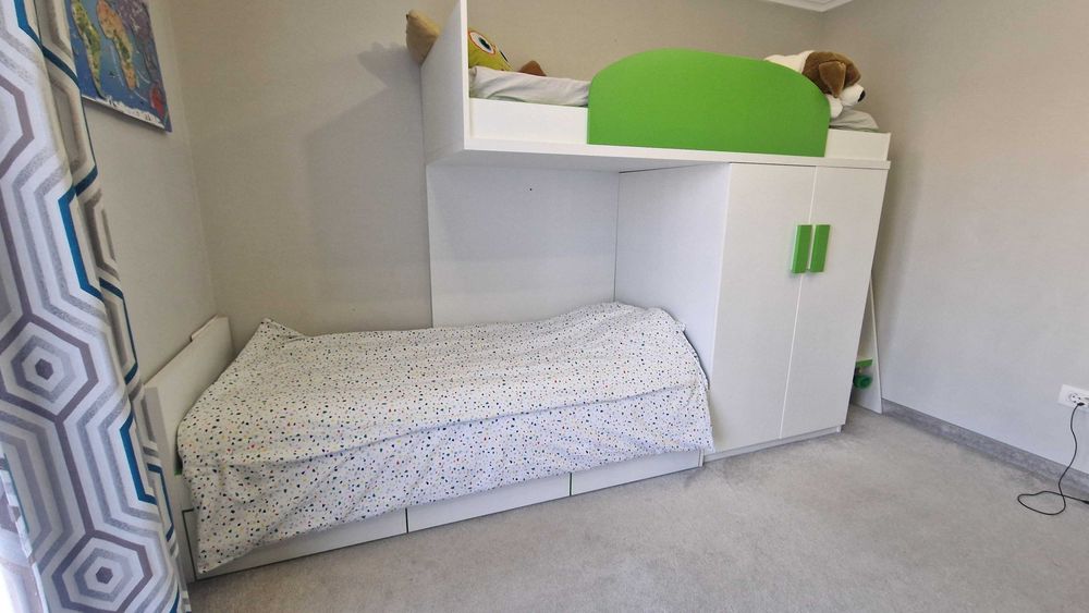 Pat supraetajat copii cu saltele incluse