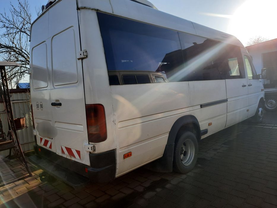 Volkswagen LT 20+1 locuri