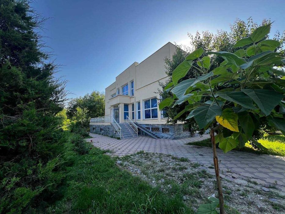 Здание Карасу Академия МВД 8,4-сот 2-этажа 600 м² под клинику офис