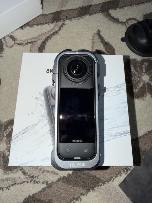 Продам экшн-камеру Insta360 X5