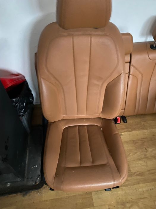 Bmw G30 кожен салон