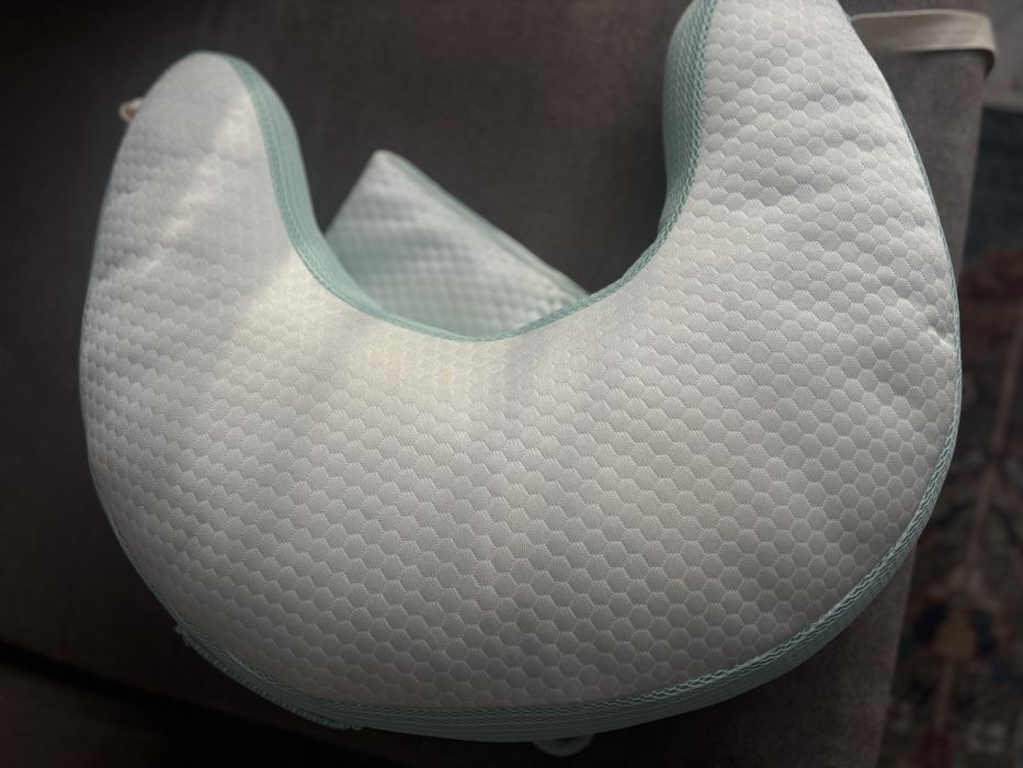 подушка для кормления