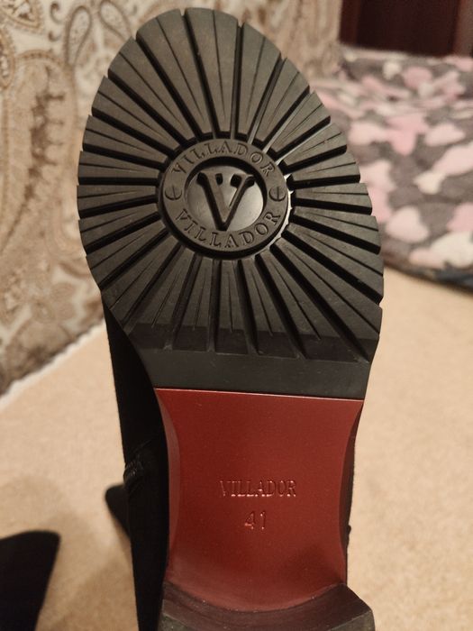 Продам сапоги 40 размер