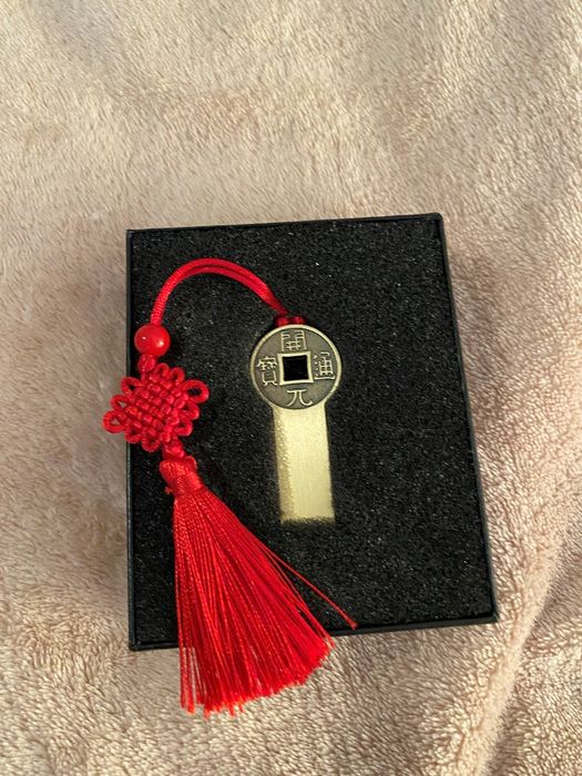 Автентичен Ключ USB Flash Drive 32GB