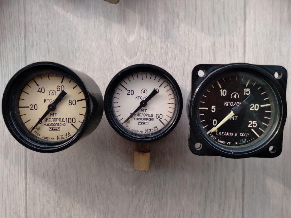 Манометры технические новые.