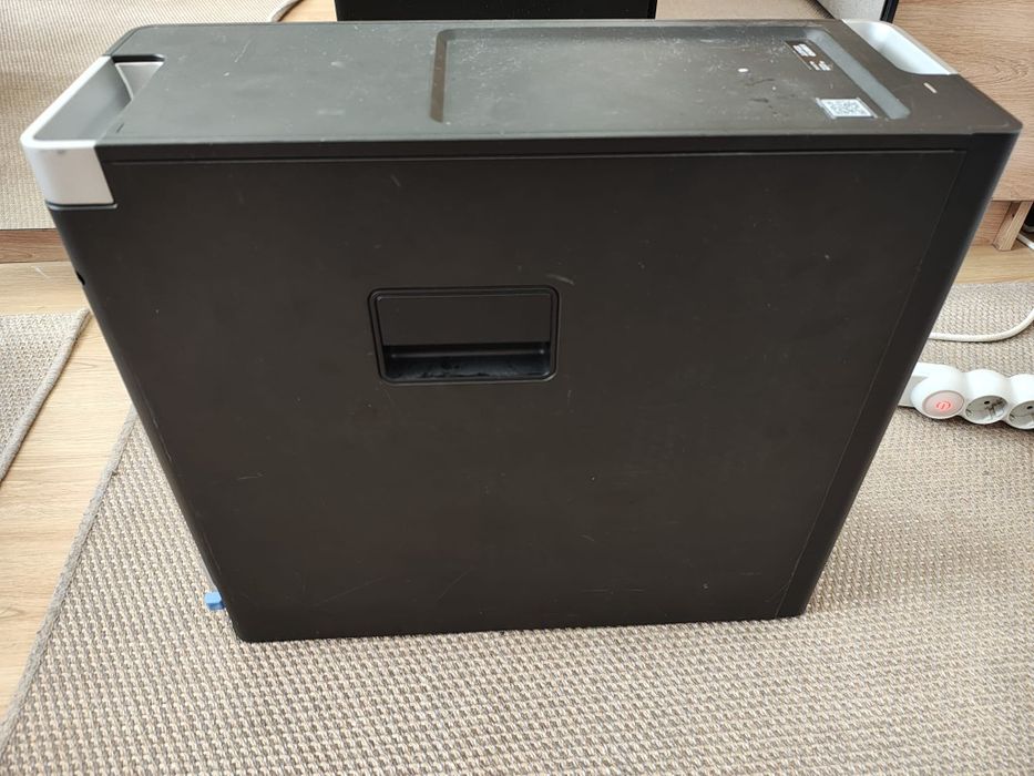 DELL Precision Tower 5810 Placa video 12GB VRAM/xeon 14cores-28threads/64GB Ram ECC