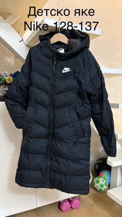 Детско яке Nike 128-137
