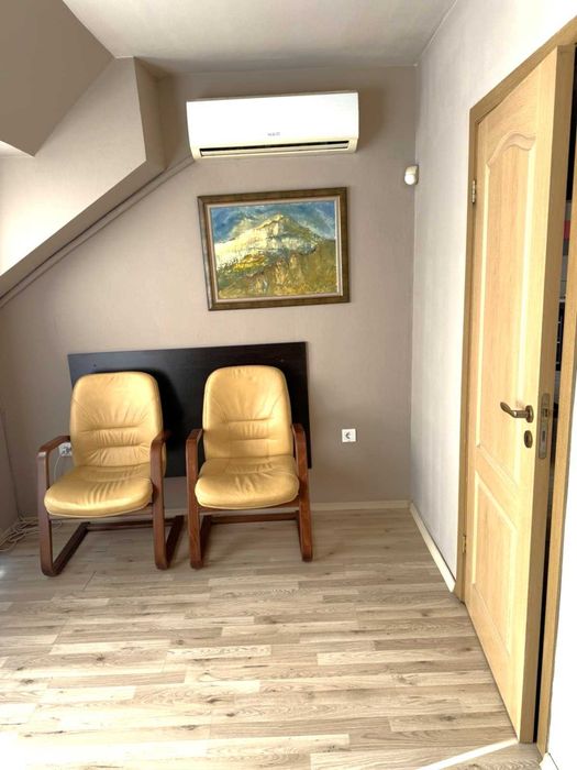 Дава се под наем Офис в Пловдив, Център - 93 кв.м за 657.9 € - Снимка #6