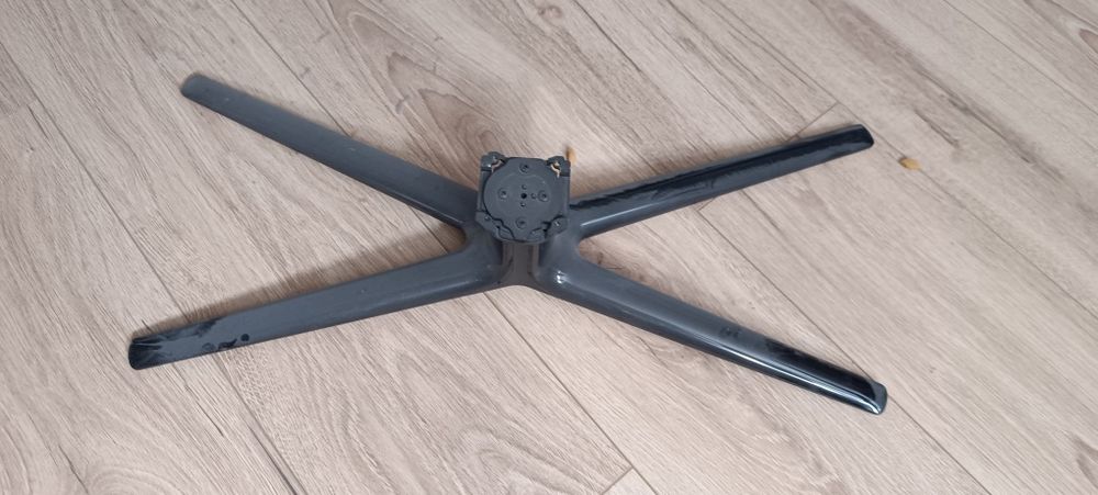 Подставка под телевизор