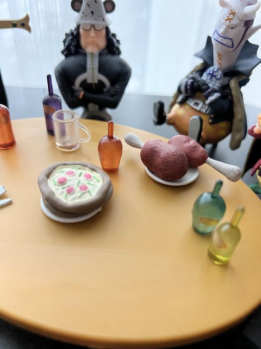 Колекционерски сет Shichibukai Conference Table Set/Holly Land