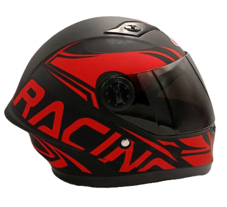 Детска мото каска с тъмен визьор 4035