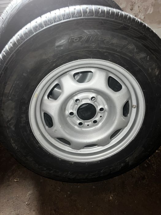 Roți Ford F150 cu cauciucuri pirelli scorpion atr 256/70 r17