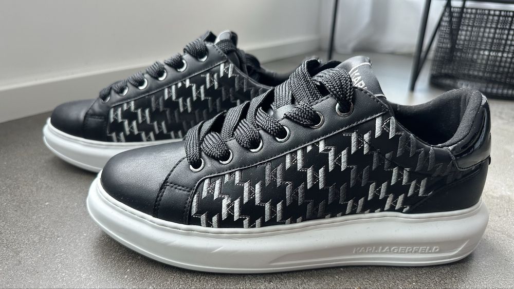 Коцове Karl  Lagerfeld