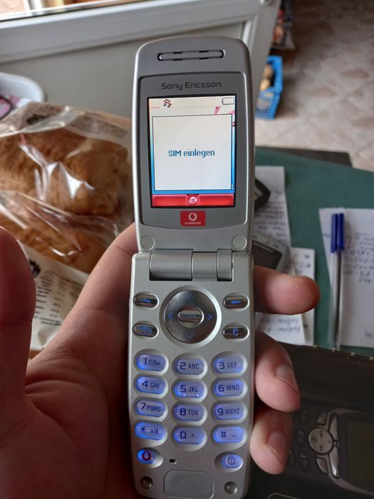 Vând Sony Ericsson Z600 pt Colecționari sau Pasionați