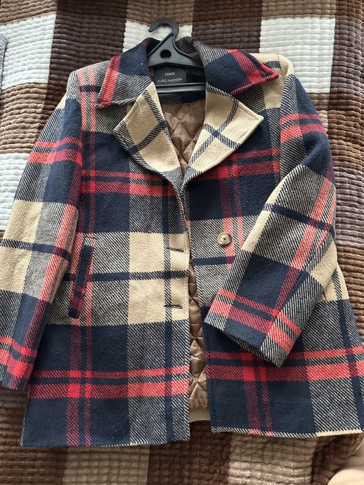 Продам куртку женскую