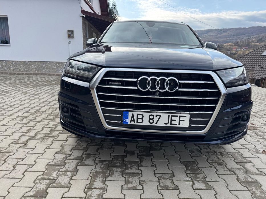 Se vinde Audi Q7