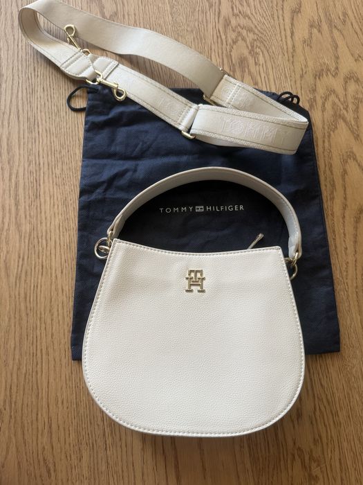 Дамска чанта Tommy Hilfiger