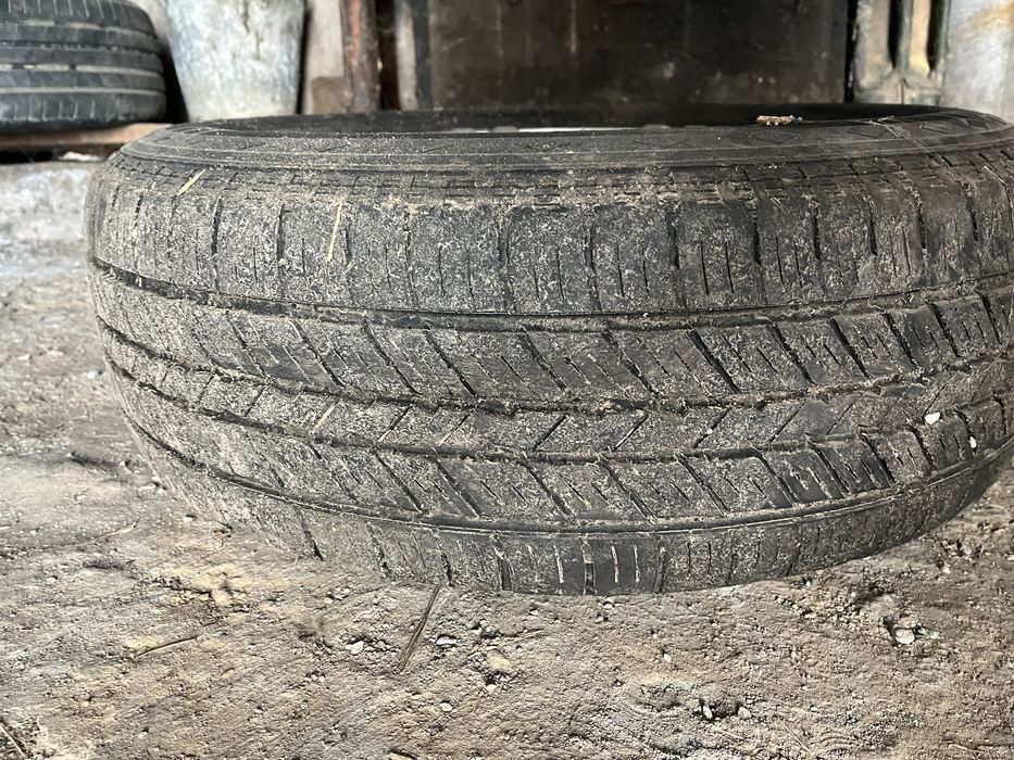 Джанти с гуми 16 цола 245/70R16 5x140