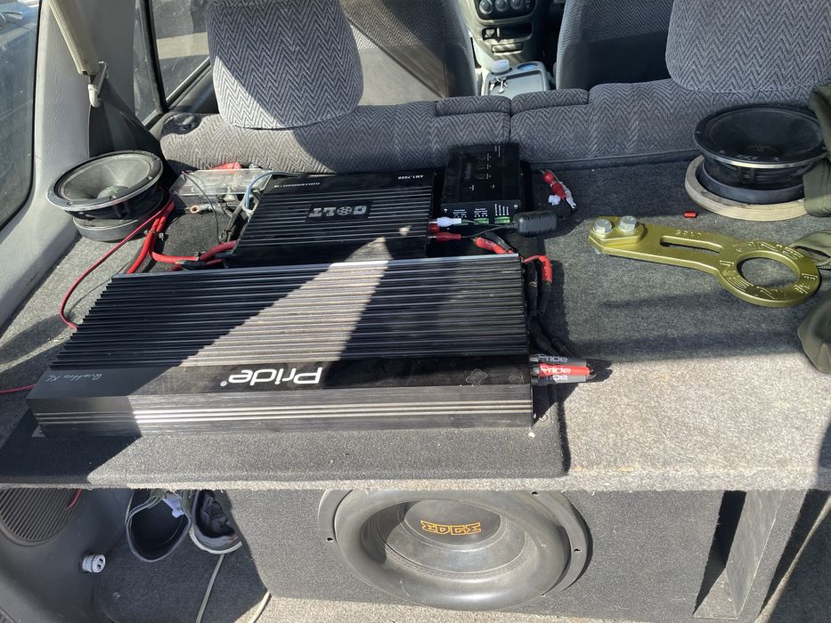 Продам готовый авто звук