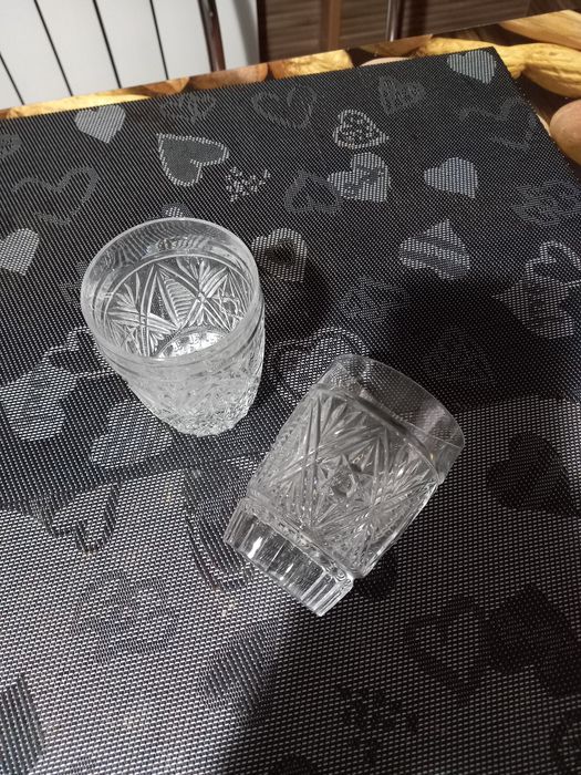Продаю хрустальные стаканы