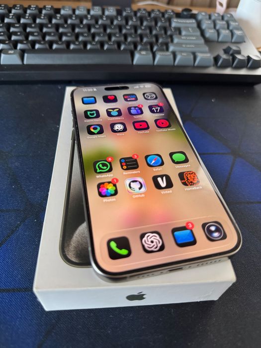 iPhone 15 Pro Max 256 GB Natural Titanium cumparat personal eMAG