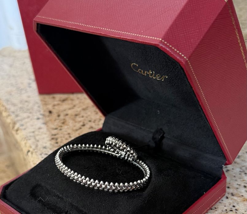Гривна и пръстен Clash de Cartier