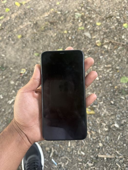 Iphone 11 pro max 64GB idyal