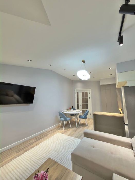 ПРОДАЕТСЯ 2/10/10 НОВОСТРОЙКА  ЖК Poytaxt Gavhari  на: Ц-2