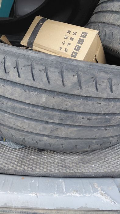 Шина  бу 215э60э16