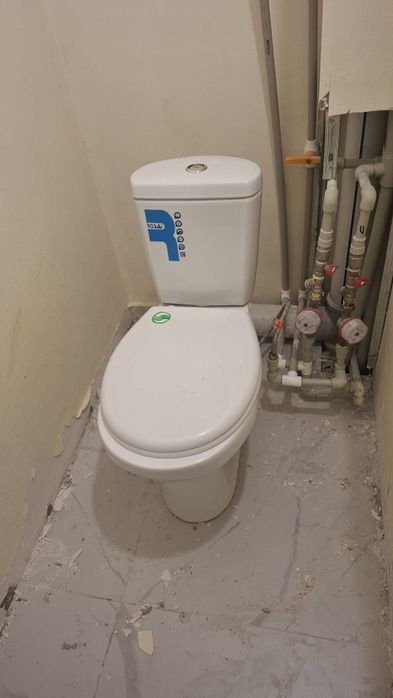 Унитаз компакт .