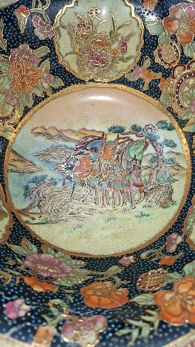 Фарфоровая китайская ваза