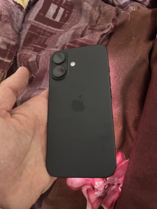 Продам iPhone 16